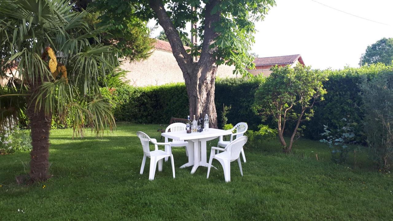 Jazz et Vacances Monlezun Extérieur photo